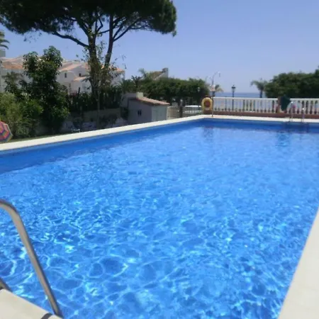 Carabeo 3 Dorm Nerja Apartment Exterior photo